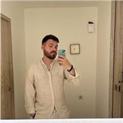 Profesor con ganas de empezar su andadura en la docencia especializado en la música y matemáticas, adaptable a primaria y secundar